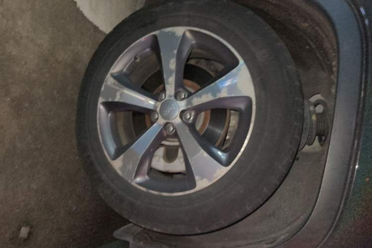 Used Jeep Cherokee 2019 2.0T 2WD Enjoyment Edition China V Right Front Wheel Hub