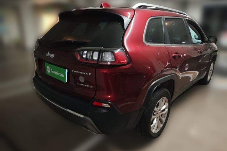 Used Jeep Cherokee 2019 2.0T Two-Wheel Drive Smart Enjoyment Version China VI Rear Right 45 Deg