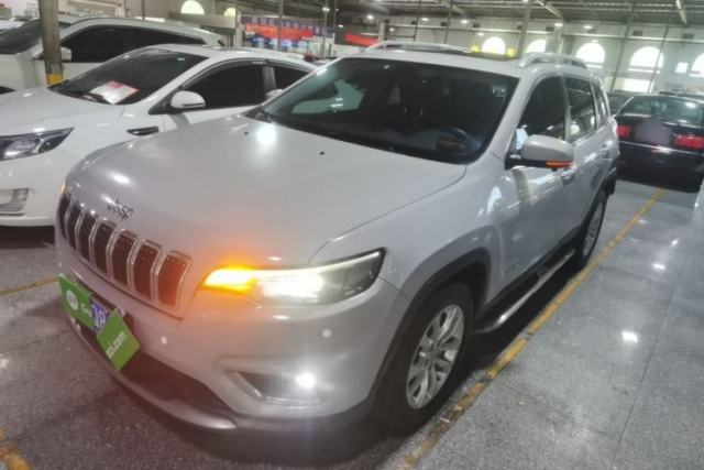 Used Jeep Cherokee 2019 2.0T Two-Wheel Drive Smart Enjoyment Version China VI