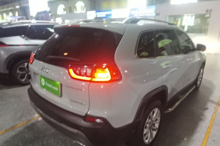 Used Jeep Cherokee 2019 2.0T Two-Wheel Drive Smart Enjoyment Version China VI Rear Right 45 Deg