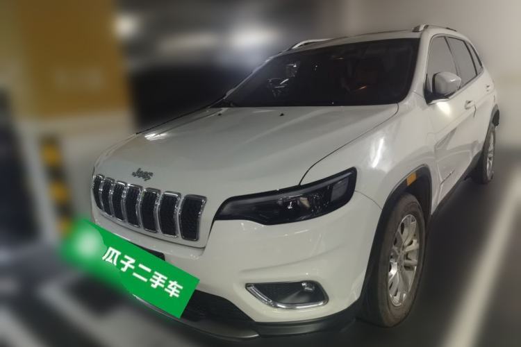 Used Jeep Cherokee 2019 2.0T Two-Wheel Drive Smart Enjoyment Version China VI Guazi used car, China used car export, Used car for sale, Used cars, Cheapest cars for sale