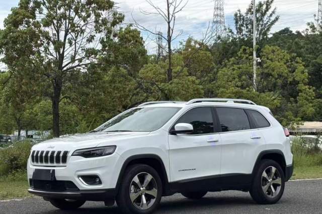 Used Jeep Cherokee 2019 2.0T Four-Wheel Drive Explorer Edition China V