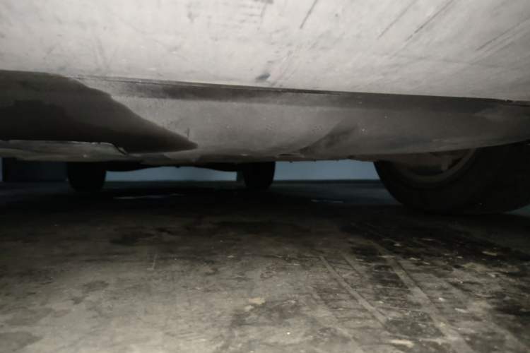 Used Jeep Cherokee 2019 2.0T Two-Wheel Drive Smart Enjoyment Version China VI Chassis Front