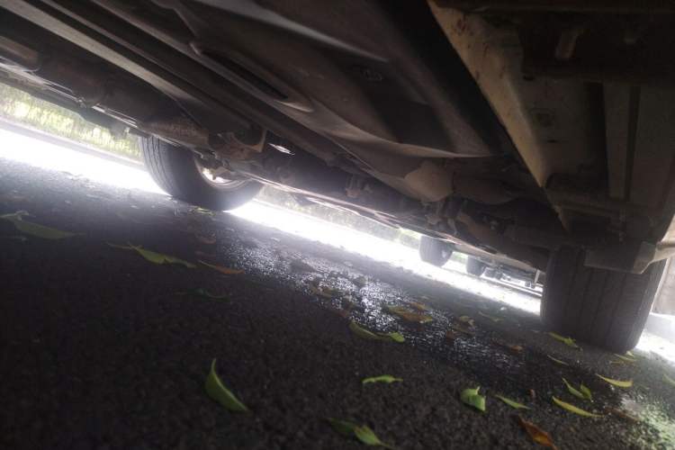 Used Jeep Cherokee 2019 2.0T Two-Wheel Drive Smart Enjoyment Version China VI Chassis Front Right
