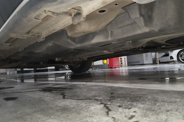 Used Jeep Cherokee 2019 2.0L 2WD Premium Edition China VI Chassis Rear Left