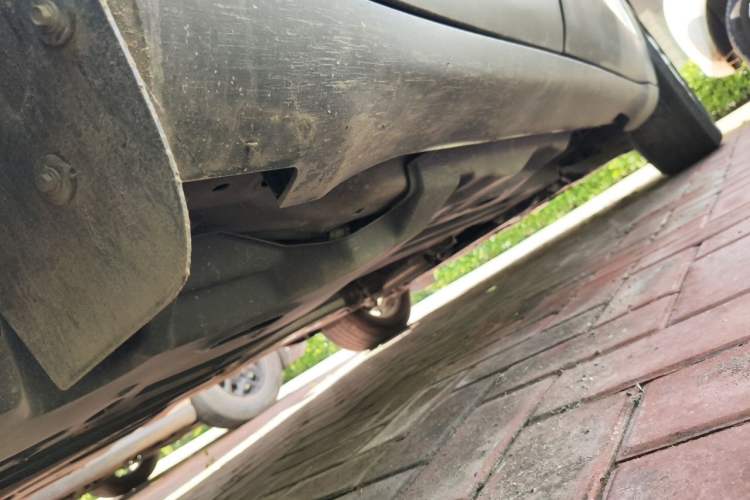 Used Jeep Cherokee 2019 2.0T Two-Wheel Drive Smart Enjoyment Version China VI Chassis Rear Right
