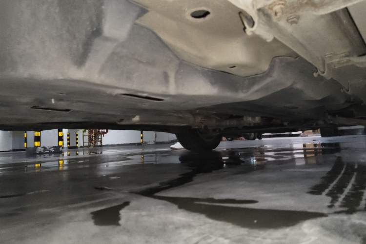 Used Jeep Cherokee 2019 2.0L 2WD Premium Edition China VI Chassis Rear Right