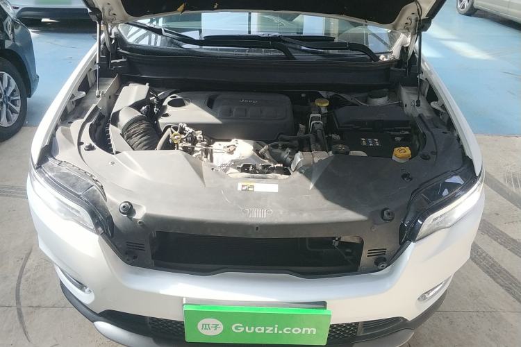 Used Jeep Cherokee 2019 2.0T 2WD Enjoyment Edition China V Engine Bay