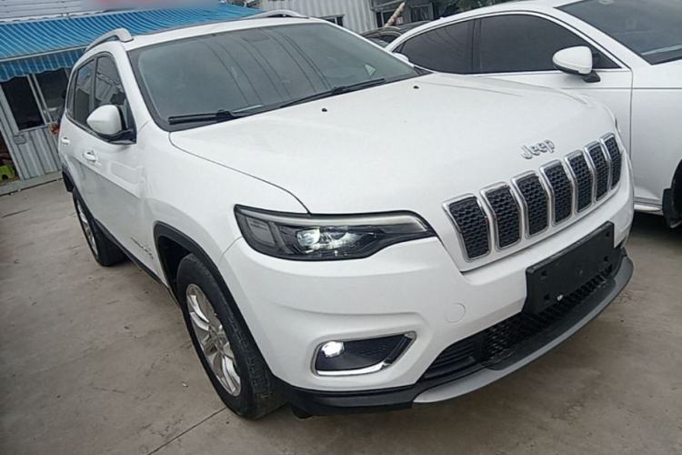 Used Jeep Cherokee 2019 2.0T Two-Wheel Drive Smart Enjoyment Version China VI Exterior 1