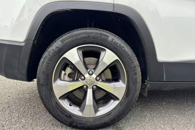 Used Jeep Cherokee 2019 2.0T Four-Wheel Drive Explorer Edition China V Exterior 10