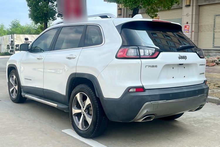Used Jeep Cherokee 2019 2.0T 2WD Enjoyment Edition China V Exterior 2