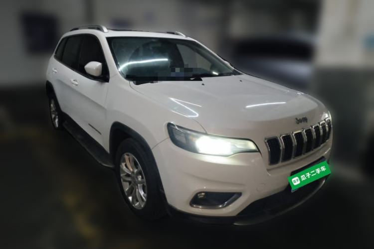 Used Jeep Cherokee 2019 2.0T Two-Wheel Drive Smart Enjoyment Version China VI Exterior 2