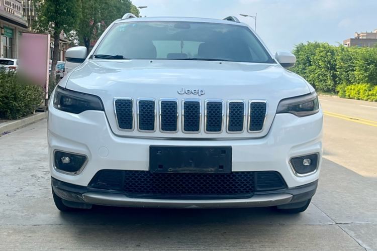 Used Jeep Cherokee 2019 2.0T 2WD Enjoyment Edition China V Exterior 4