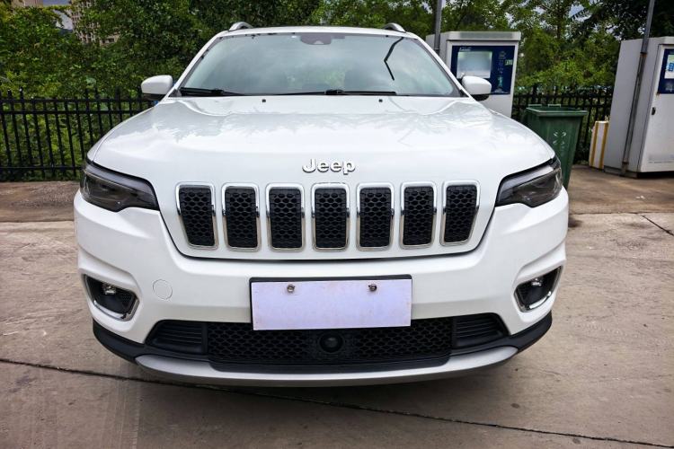 Used Jeep Cherokee 2019 2.0T Four-Wheel Drive Explorer Edition + Autonomous Driving Smart Package China VI Exterior 4