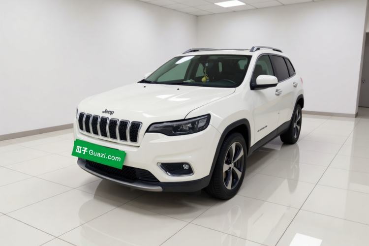 Used Jeep Cherokee 2019 2.0T Two-Wheel Drive Smart Enjoyment Version China V Guazi used car, China used car export, Used car for sale, Used cars, Cheapest cars for sale