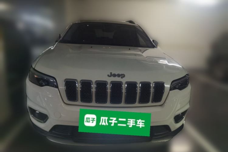 Used Jeep Cherokee 2019 2.0T Two-Wheel Drive Smart Enjoyment Version China VI Front
