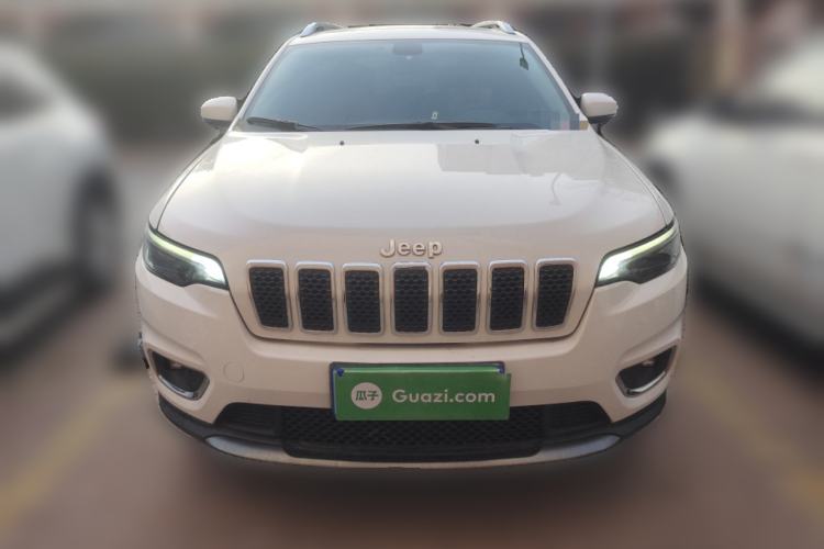 Used Jeep Cherokee 2019 2.0T Four-Wheel Drive Explorer Edition China VI Emission Standard Front