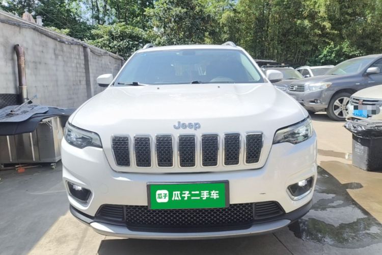 Used Jeep Cherokee 2019 2.0T Two-Wheel Drive Smart Enjoyment Version China VI Front