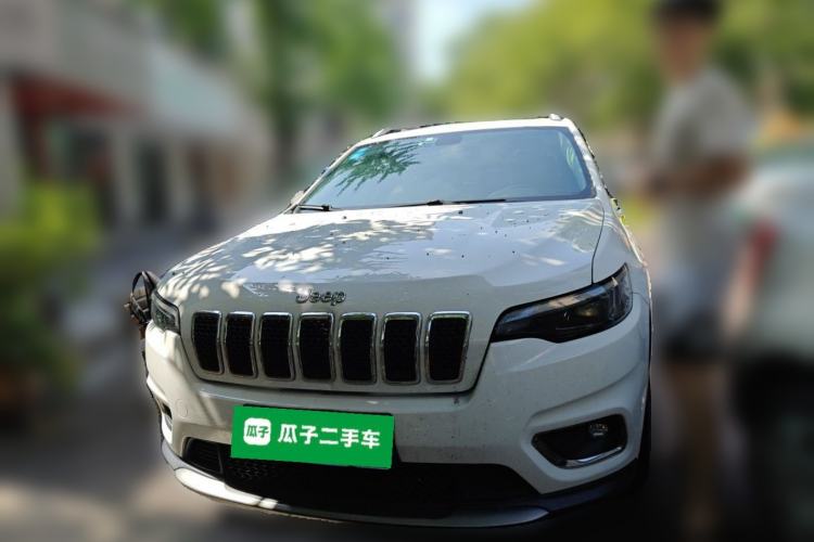 Used Jeep Cherokee 2019 2.0T Two-Wheel Drive Smart Enjoyment Version China VI Front