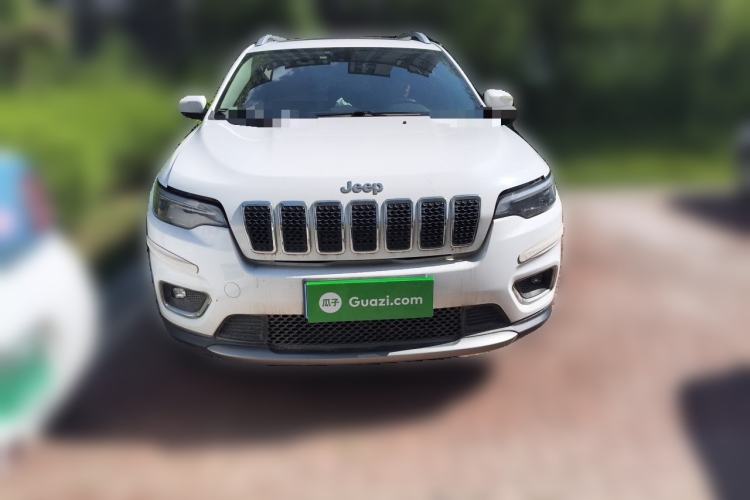 Used Jeep Cherokee 2019 2.0T Two-Wheel Drive Smart Enjoyment Version China VI Front