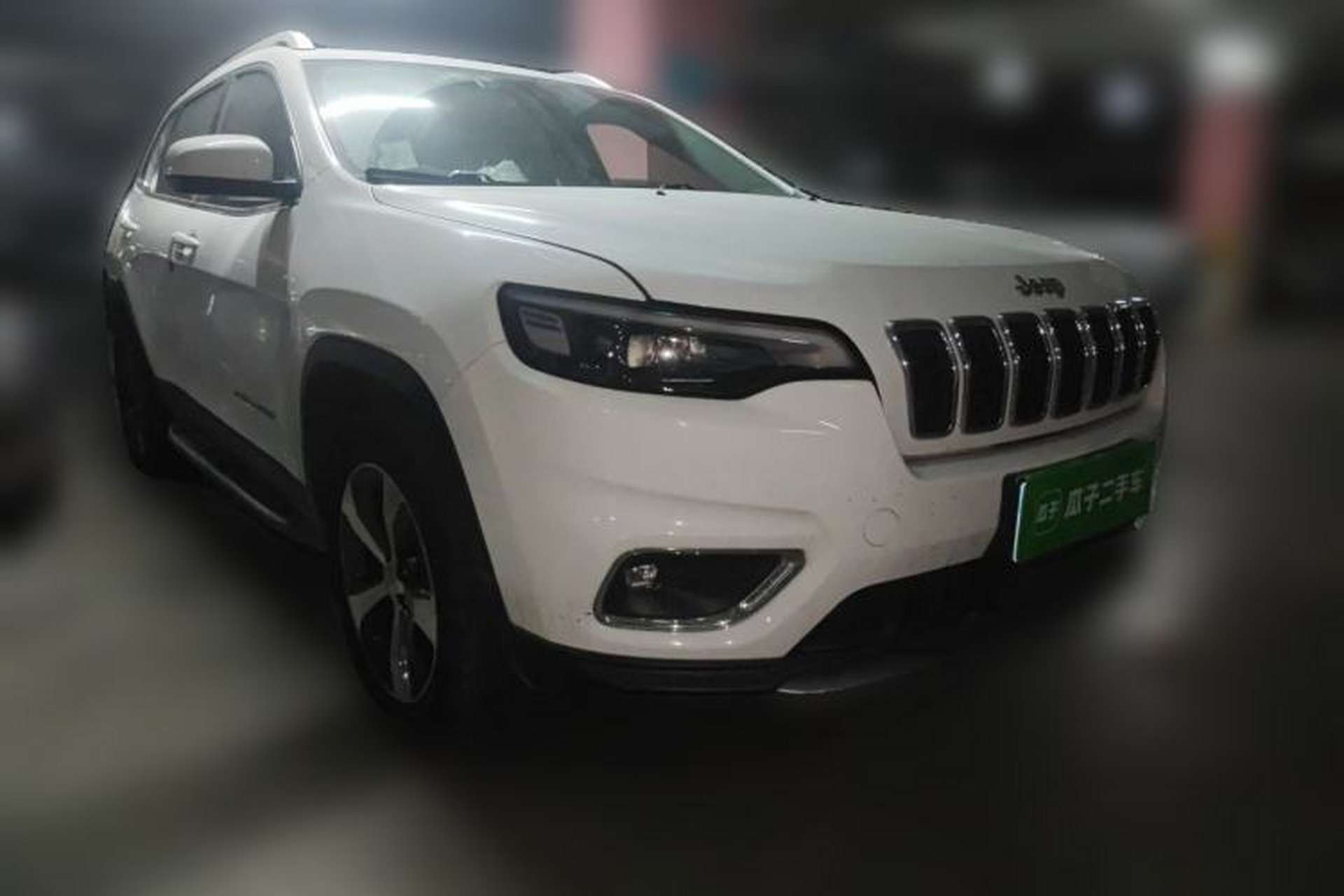 Used Jeep Cherokee 2019 2.0T Four-Wheel Drive Exploration Edition + Autonomous Driving Smart Package China V Front Right 45 Deg
