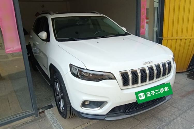 Used Jeep Cherokee 2019 2.0T Four-Wheel Drive Exploration Edition + Autonomous Driving Smart Package China V Front Right 45 Deg
