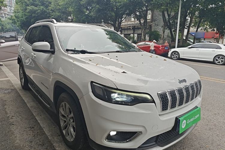 Used Jeep Cherokee 2019 2.0T Two-Wheel Drive Smart Enjoyment Version China V Front Right 45 Deg