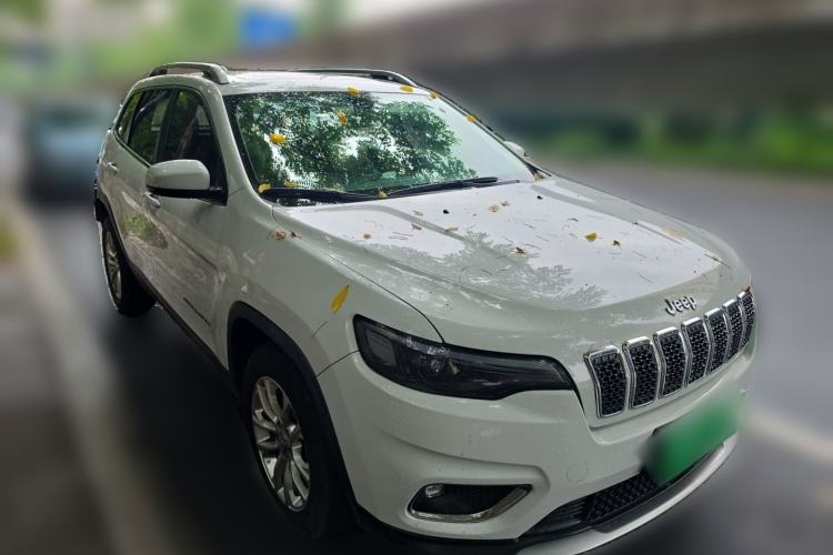 Used Jeep Cherokee 2019 2.0T Two-Wheel Drive Smart Enjoyment Version China V Front Right 45 Deg
