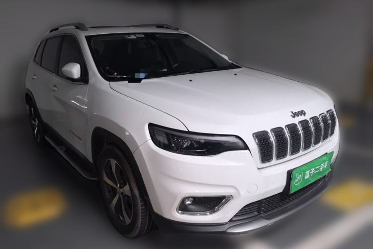 Used Jeep Cherokee 2019 2.0T 2WD Enjoyment Edition China V Front Right 45 Deg