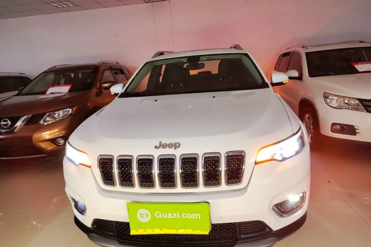 Used Jeep Cherokee 2019 2.0T Two-Wheel Drive Smart Enjoyment Version China VI Front