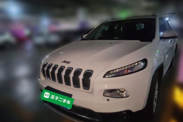 Used Jeep Cherokee 2019 2.0L Two-Wheel Drive Standard Edition China V