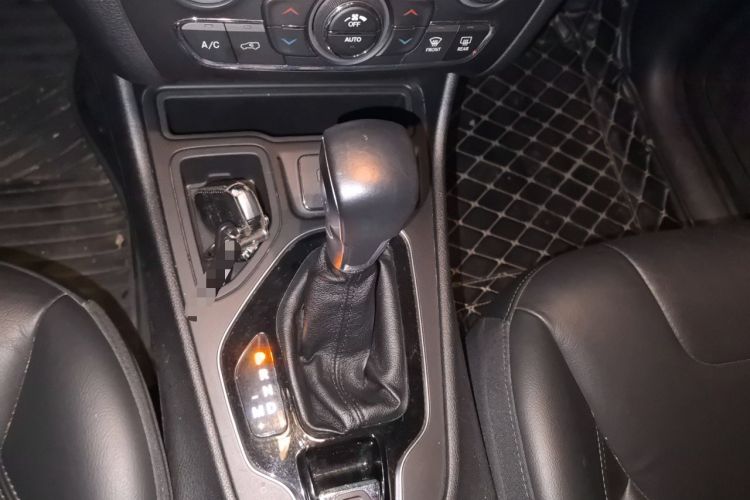 Used Jeep Cherokee 2019 2.0T 2WD Enjoyment Edition China V Gear Lever