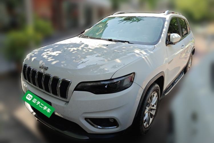 Used Jeep Cherokee 2019 2.0T Two-Wheel Drive Smart Enjoyment Version China VI Guazi used car, China used car export, Used car for sale, Used  cars, Cheapest cars for sale