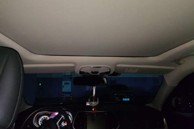 Used Jeep Cherokee 2019 2.0L Two-Wheel Drive Standard Edition China V Headliner