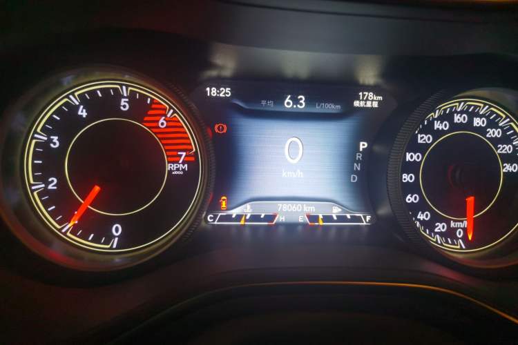 Used Jeep Cherokee 2019 2.0T Two-Wheel Drive Smart Enjoyment Version China VI Instrument Cluster