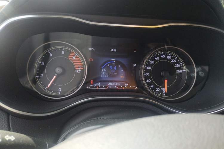 Used Jeep Cherokee 2019 2.0T Two-Wheel Drive Smart Enjoyment Version China VI Instrument Cluster