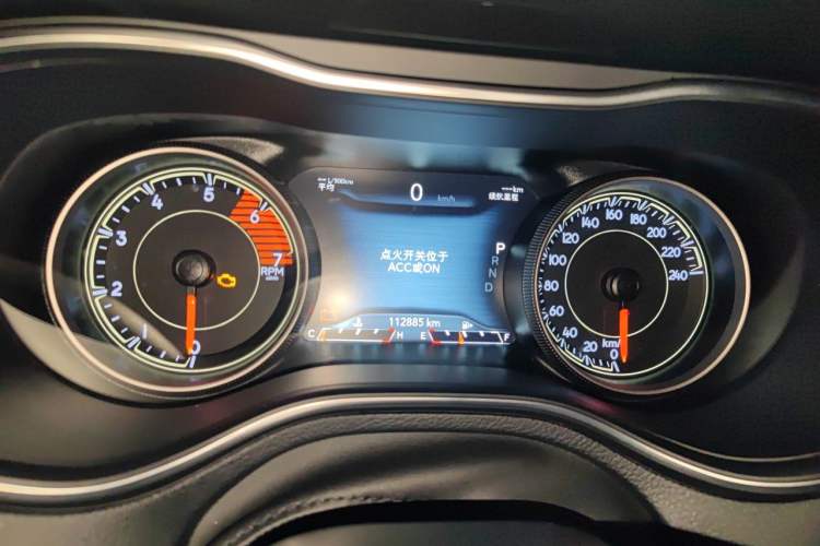 Used Jeep Cherokee 2019 2.0T Four-Wheel Drive Explorer Edition China VI Emission Standard Instrument Cluster