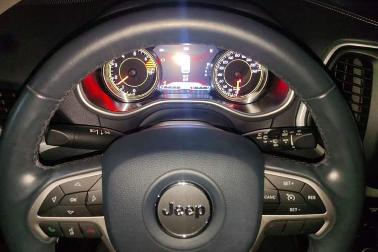 Used Jeep Cherokee 2019 2.0L Two-Wheel Drive Standard Edition China V Instrument Cluster