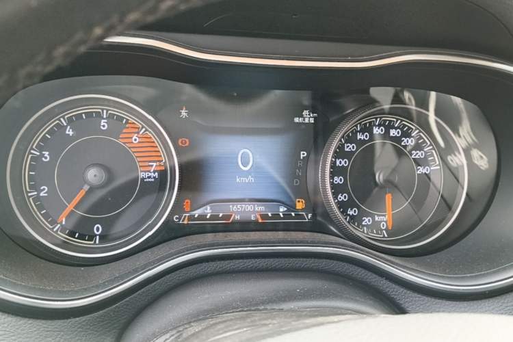 Used Jeep Cherokee 2019 2.0T Four-Wheel Drive Explorer Edition China VI Emission Standard Instrument Cluster