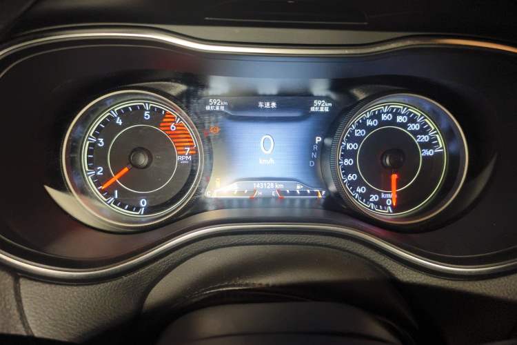 Used Jeep Cherokee 2019 2.0T Two-Wheel Drive Smart Enjoyment Version China V Instrument Cluster