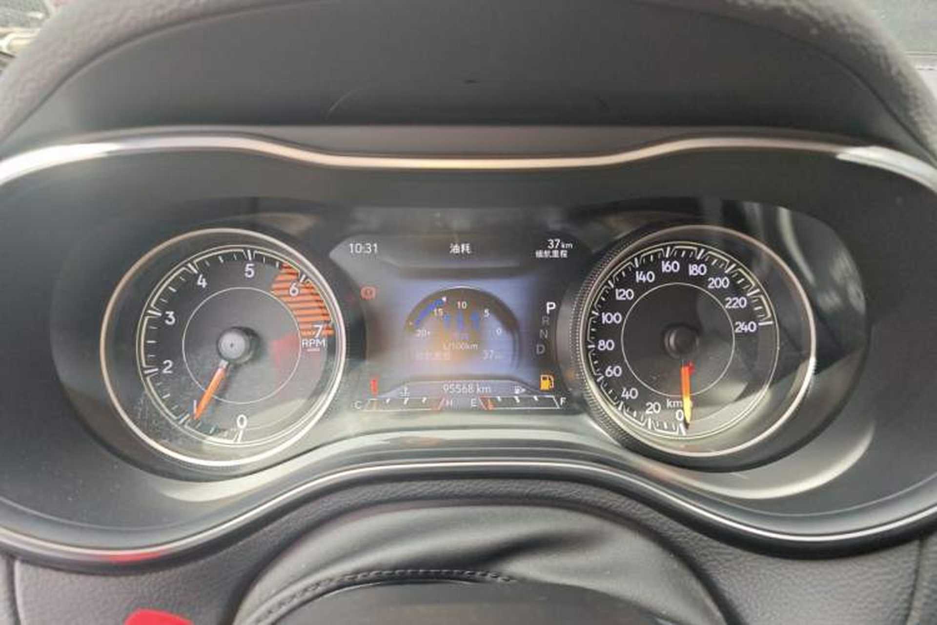 Used Jeep Cherokee 2019 2.0L Two-Wheel Drive Premium Edition China V Emission Standard Instrument Cluster