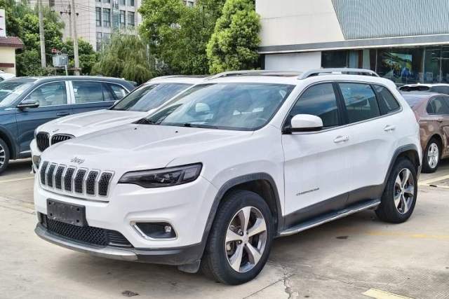 Used Jeep Cherokee 2019 2.0T Four-Wheel Drive Explorer Edition China VI Emission Standard