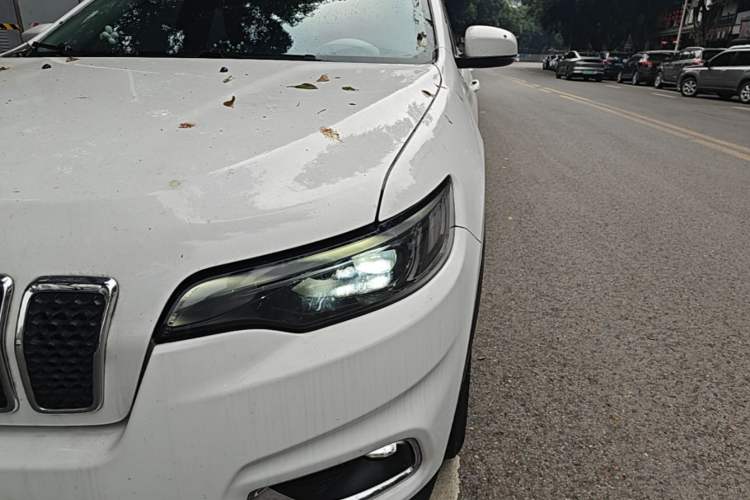 Used Jeep Cherokee 2019 2.0T Two-Wheel Drive Smart Enjoyment Version China V Left Front Headlight