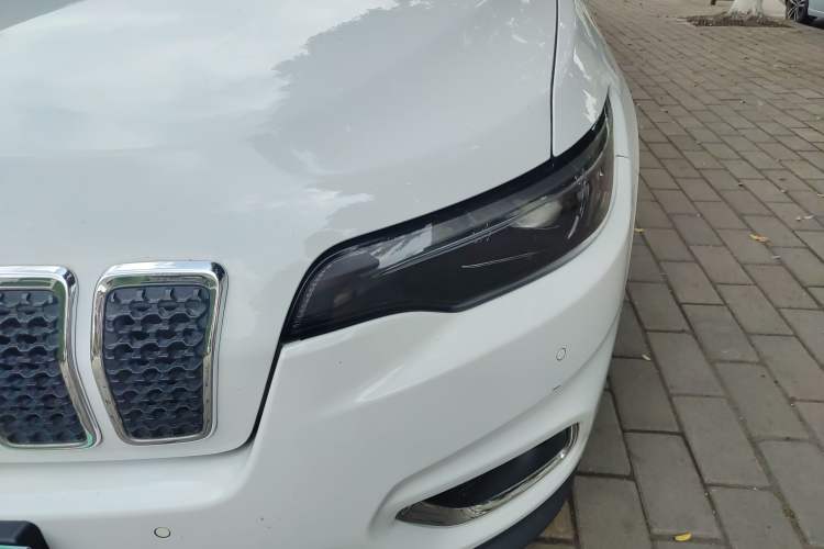 Used Jeep Cherokee 2019 2.0T Two-Wheel Drive Smart Enjoyment Version China VI Left Front Headlight