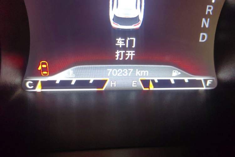 Used Jeep Cherokee 2019 2.0L Two-Wheel Drive Standard Edition China V Odometer Close Up
