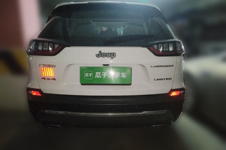 Used Jeep Cherokee 2019 2.0T Four-Wheel Drive Exploration Edition + Autonomous Driving Smart Package China V Rear