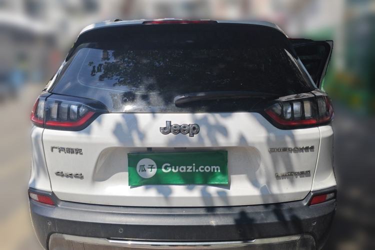 Used Jeep Cherokee 2019 2.0T Four-Wheel Drive Exploration Edition + Autonomous Driving Smart Package China V Rear
