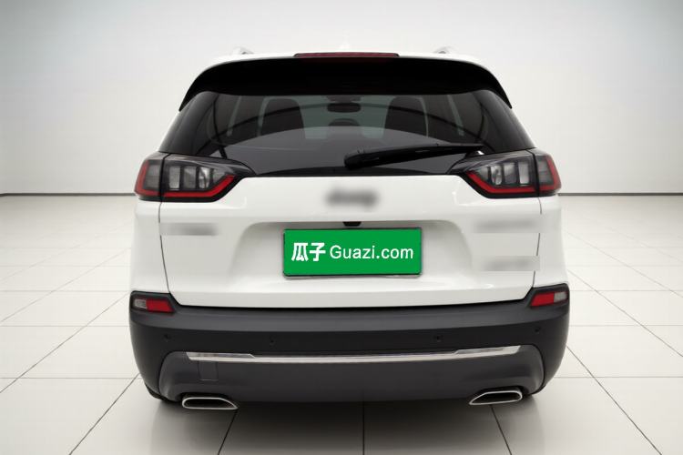 Used Jeep Cherokee 2019 2.0T Two-Wheel Drive Smart Enjoyment Version China VI Rear