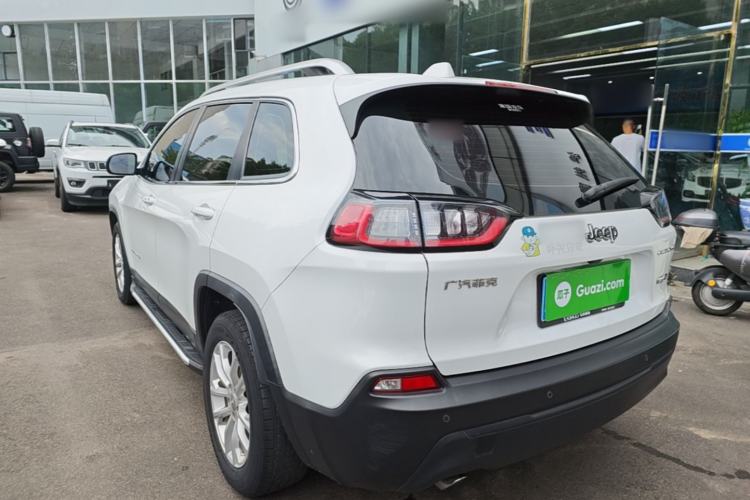 Used Jeep Cherokee 2019 2.0L Two-Wheel Drive Premium Edition China V Emission Standard Rear Left 45 Deg