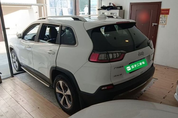 Used Jeep Cherokee 2019 2.0T Four-Wheel Drive Exploration Edition + Autonomous Driving Smart Package China V Rear Left 45 Deg